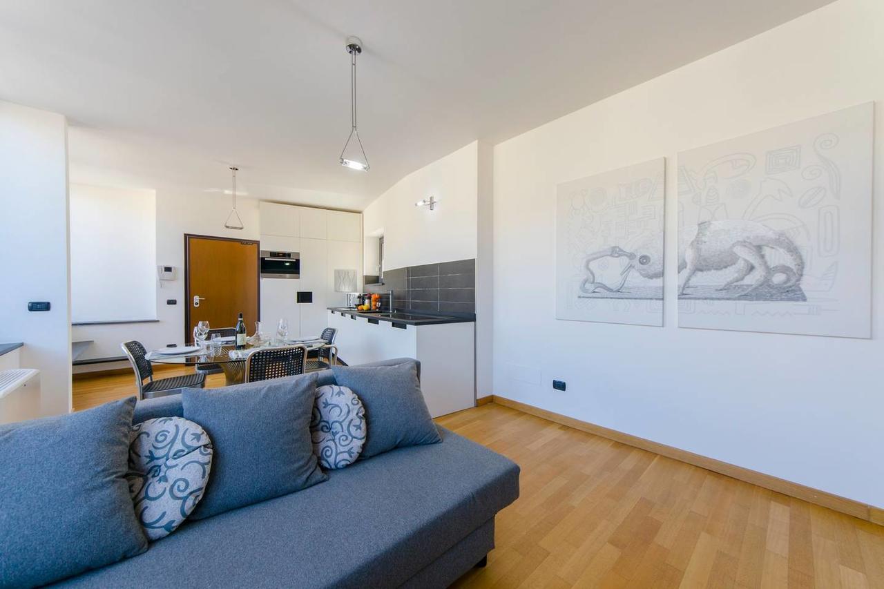 Altido Modern Flat Next To Acquario Genoa Exterior photo